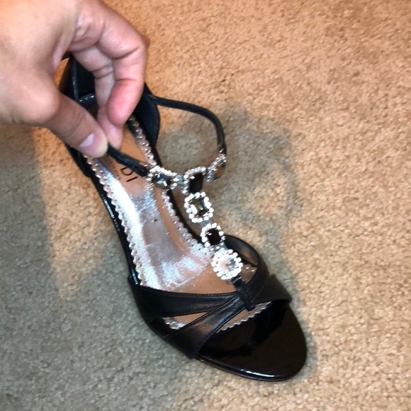 𝅺LODI Joe 2 black t-strap pumps - Picture 1 of 5